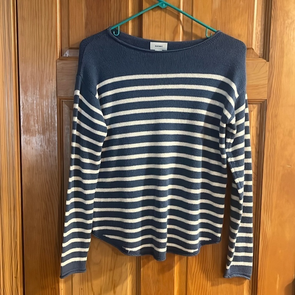 Old Navy women’s striped sweater size small .